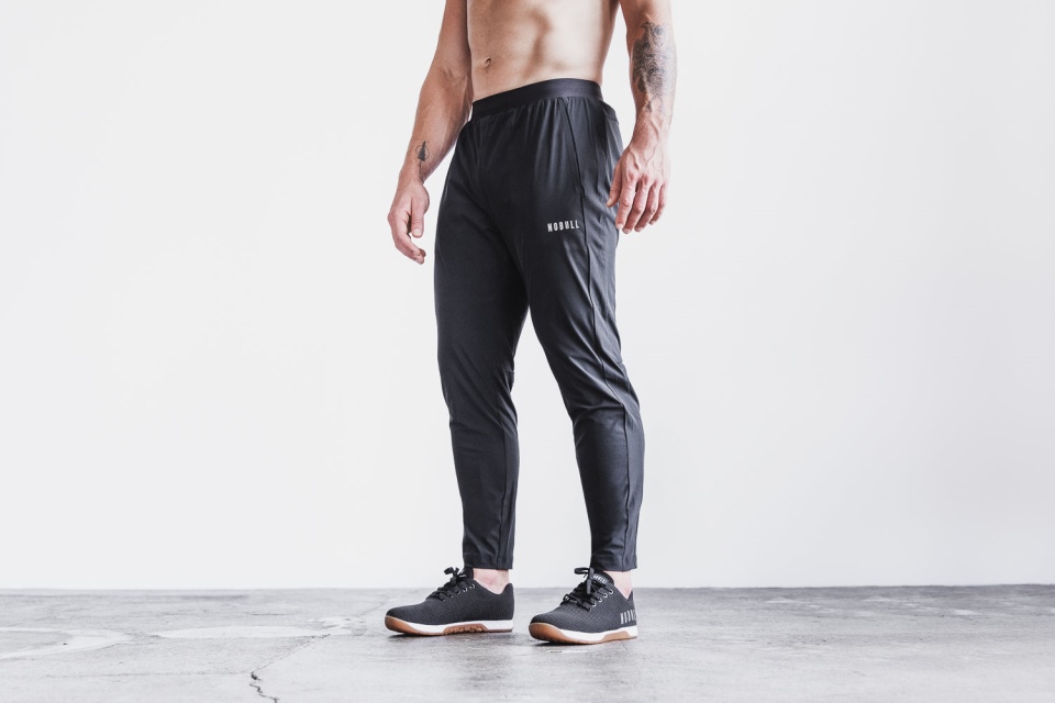 NOBULL Men's Lightweight Woven Jogger Black