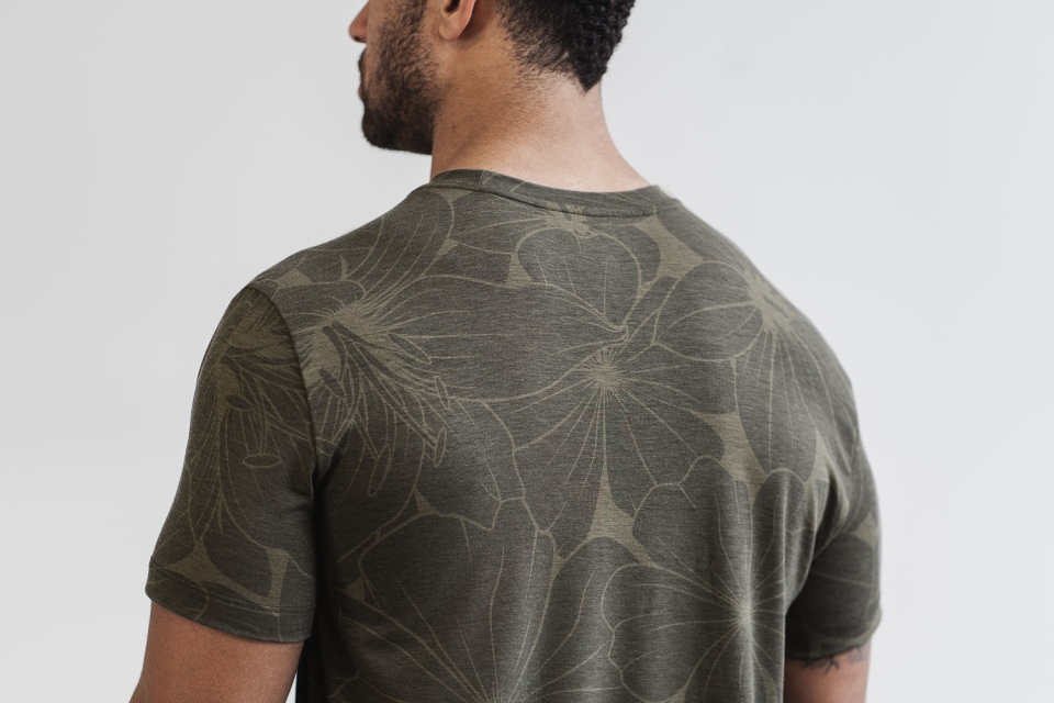 NOBULL Men's Tee (Hibiscus) Army