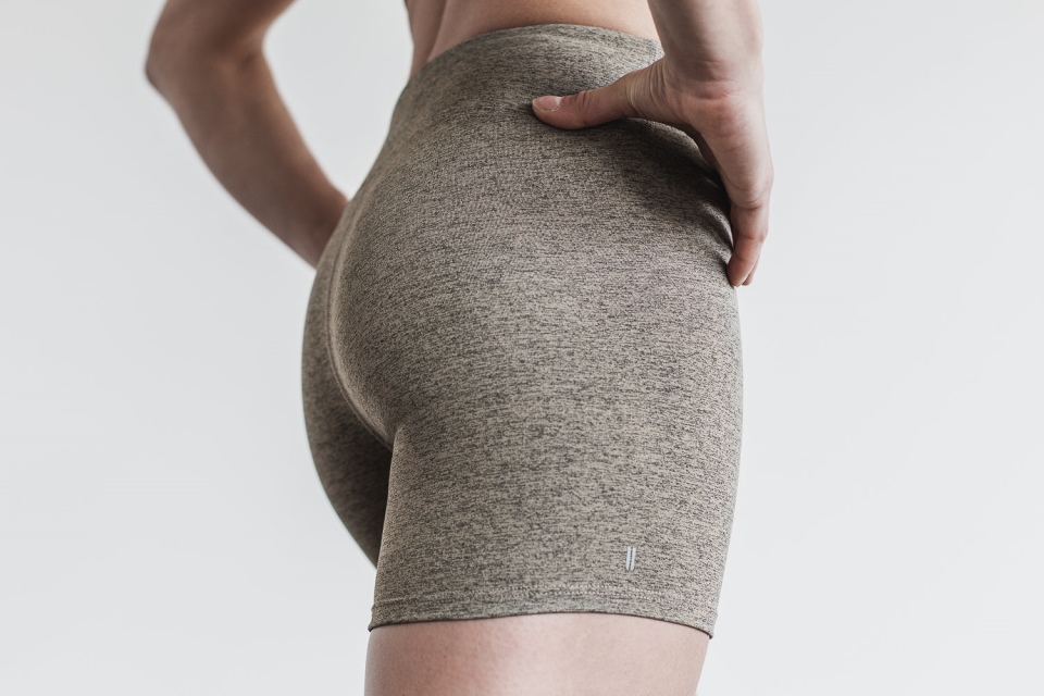 NOBULL Mid-Rise Short 4" (Plush Heather) Rock