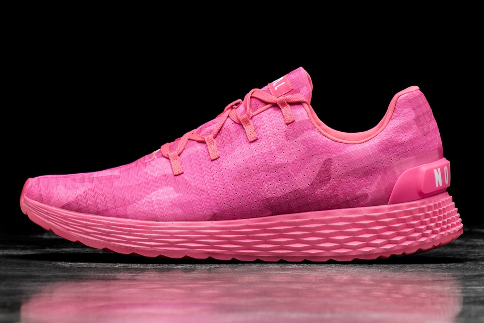 NOBULL Women's Ripstop Runner Neon Pink Camo